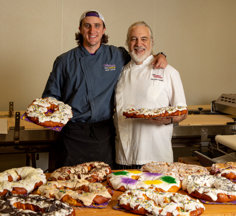 Shipping a king cake for Mardi Gras? Try these New Orleans bakeries. |  Mardi Gras | nola.com